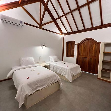 Gili Lumbung Bungalow กิลิไอร์ ภายนอก รูปภาพ