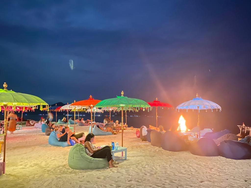 Gili Lumbung Bungalow กิลิไอร์ ภายนอก รูปภาพ