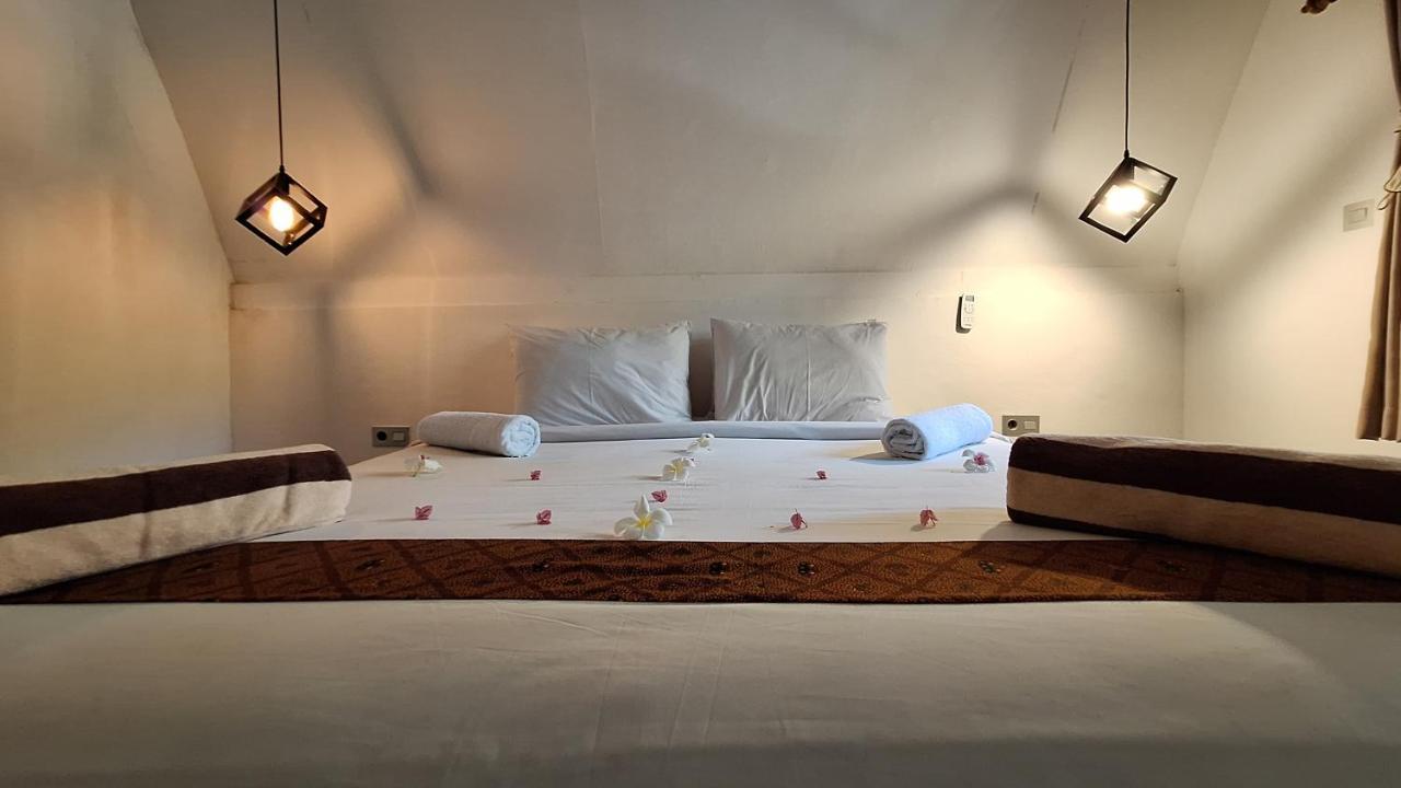 Gili Lumbung Bungalow กิลิไอร์ ภายนอก รูปภาพ